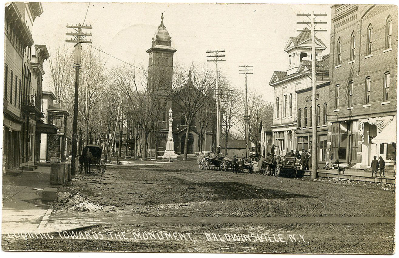 Downtown Baldwinsville showing the War Monument
